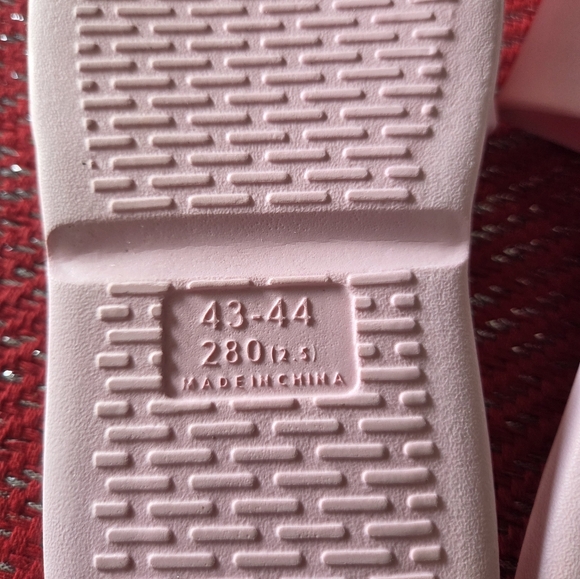 Pink Slide Sandals - Picture 4 of 5